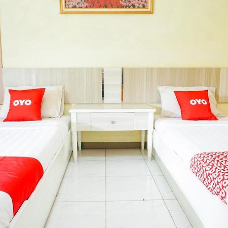 Oyo 2085 Chrysanta Hotel Bandung Exterior foto