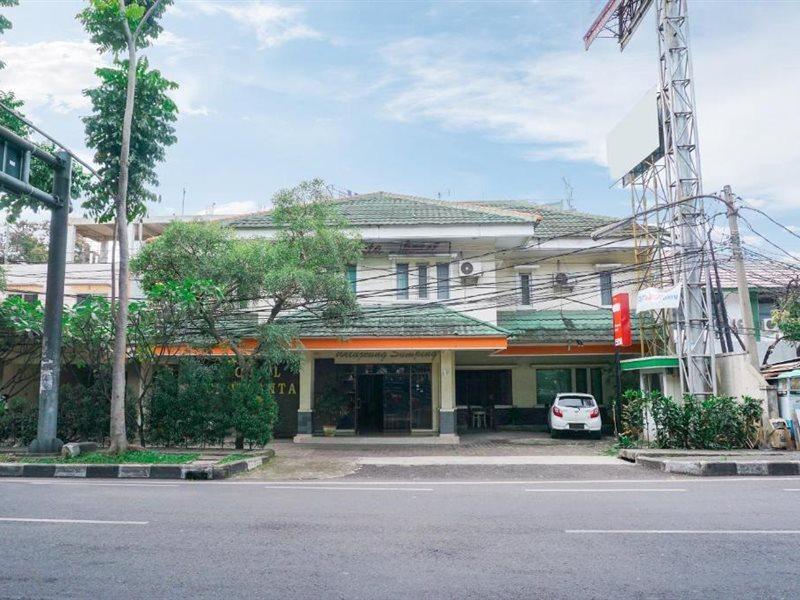 Oyo 2085 Chrysanta Hotel Bandung Exterior foto