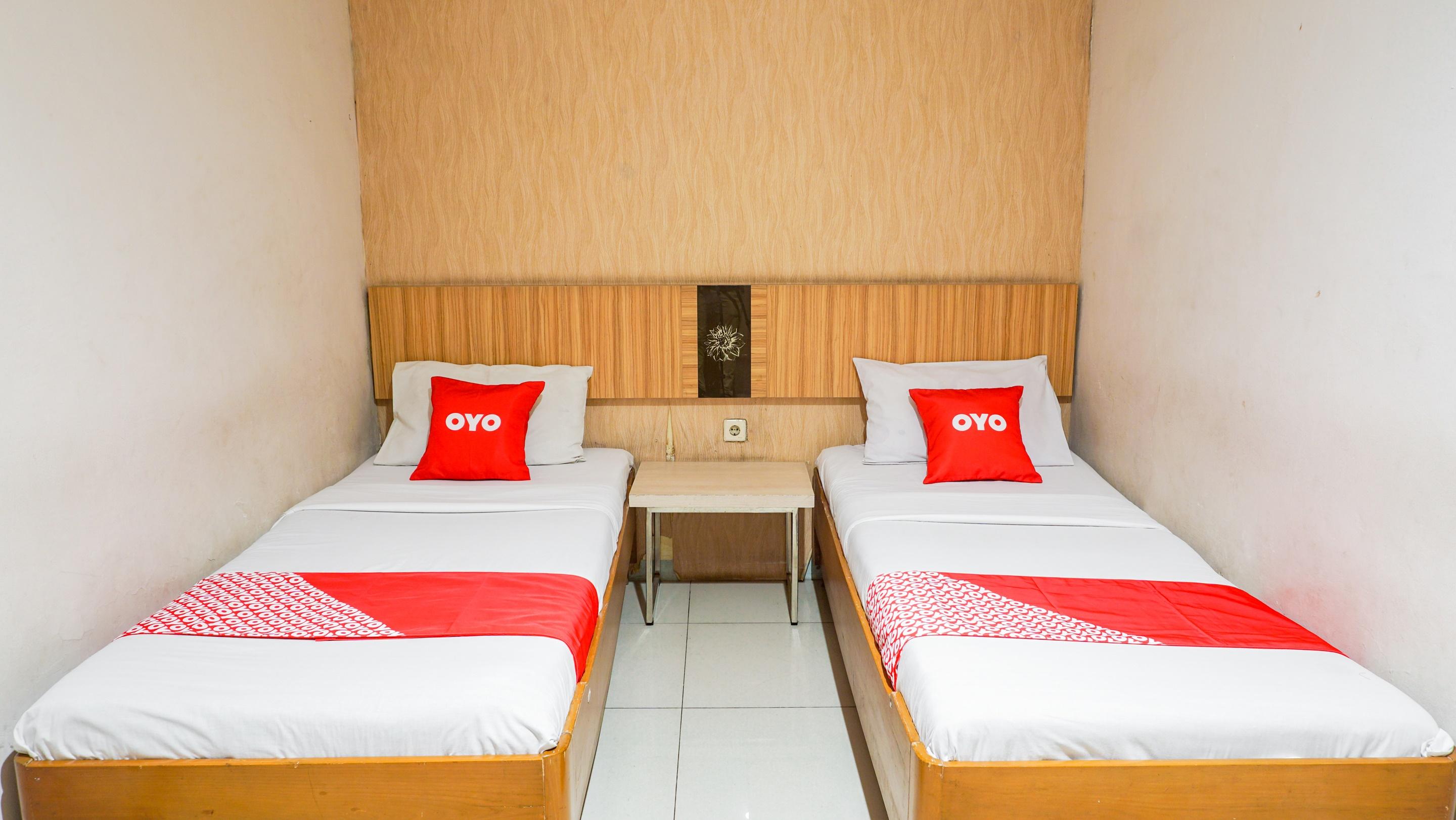 Oyo 2085 Chrysanta Hotel Bandung Exterior foto