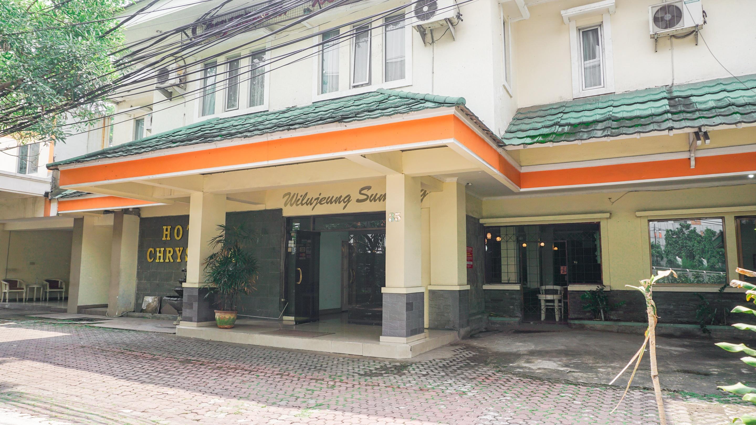 Oyo 2085 Chrysanta Hotel Bandung Exterior foto