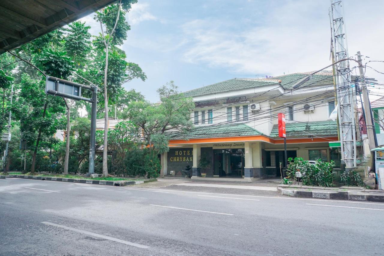 Oyo 2085 Chrysanta Hotel Bandung Exterior foto