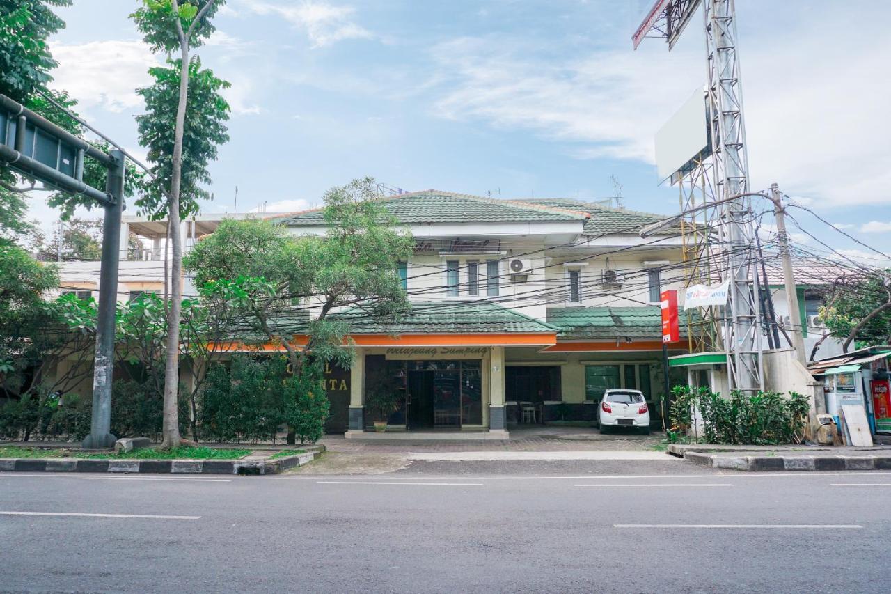 Oyo 2085 Chrysanta Hotel Bandung Exterior foto