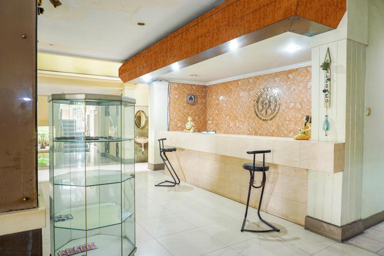 Oyo 2085 Chrysanta Hotel Bandung Exterior foto